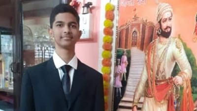 Father blames coach, lifeguards for 17-year-old son’s drowning in pool Father blames coach, lifeguards for 17-year-old son’s drowning in pool