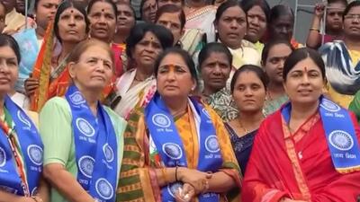 RSS enters Supriya-vs-Sunetra battle