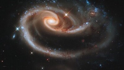 Arp 273 or Galactic "Rose": A pair of interacting galaxies located in the constellation of Andromeda, approximately 300 million light-years away from Earth, known for their unique rose-like appearance. (Instagram/@nasahubble) Arp 273 or Galactic "Rose": A pair of interacting galaxies located in the constellation of Andromeda, approximately 300 million light-years away from Earth, known for their unique rose-like appearance. (Instagram/@nasahubble)