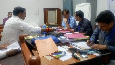 Bahujan Samaj Party (BSP) candidate for the Dhaurahra constituency, Shyam Kishore Awasthi, submitting nomination (HT Photo)