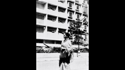 K Saradamoni in front of the Planning Commission in the mid-1950s. (Courtesy Tulika Books) K Saradamoni in front of the Planning Commission in the mid-1950s. (Courtesy Tulika Books)