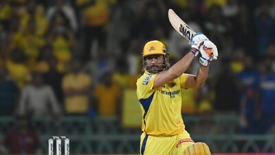 M S Dhoni of of Chennai Super Kings in action. (HT_PRINT) M S Dhoni of of Chennai Super Kings in action. (HT_PRINT)