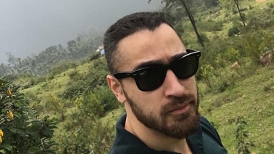 Imran Khan is looking for a project to make his comeback with. Imran Khan is looking for a project to make his comeback with.