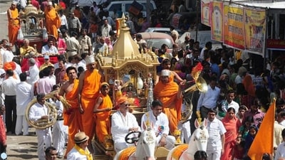 Five Main Vows: Lord Mahavira emphasized the importance of the five main vows of Jainism, which are non-violence, truthfulness, non-stealing, chastity, and non-possession. (HT File Photo) Five Main Vows: Lord Mahavira emphasized the importance of the five main vows of Jainism, which are non-violence, truthfulness, non-stealing, chastity, and non-possession. (HT File Photo)