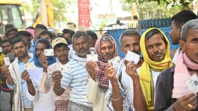 According to data from the Election Commission, 17 out of 50 Lok Sabha seats with the lowest voter turnout in the 2019 elections polls were located in metropolitan cities. (HT Photo) According to data from the Election Commission, 17 out of 50 Lok Sabha seats with the lowest voter turnout in the 2019 elections polls were located in metropolitan cities. (HT Photo)