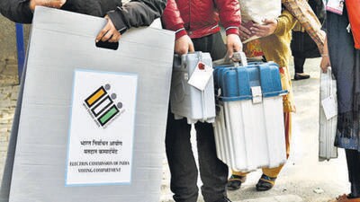 According to political observers, the trend is overall in the entire Maharashtra, especially in seats where contest is very close. (REPRESENTATIVE PHOTO) According to political observers, the trend is overall in the entire Maharashtra, especially in seats where contest is very close. (REPRESENTATIVE PHOTO)
