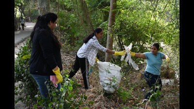 Earth Day: Clean-up drive fetches 8 sacks of trash in 1.5 hours from Kukrail Picnic Spot (Deepak Gupta/ht) Earth Day: Clean-up drive fetches 8 sacks of trash in 1.5 hours from Kukrail Picnic Spot (Deepak Gupta/ht)