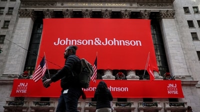 Johnson & Johnson and Kenvue Inc. were ordered to pay $45 million to the family of an Illinois woman who blamed the companies’ baby powders for giving her a fatal cancer (REUTERS)