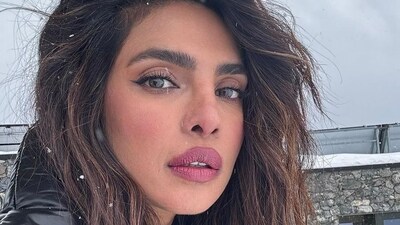 Priyanka Chopra shared another selfie of her glamorous look, seemingly for a shoot. Even her husband, singer Nick Jonas, was in awe of her beautiful selfies and dropped a heart eyes emoji in the comments section. Priyanka Chopra shared another selfie of her glamorous look, seemingly for a shoot. Even her husband, singer Nick Jonas, was in awe of her beautiful selfies and dropped a heart eyes emoji in the comments section.
