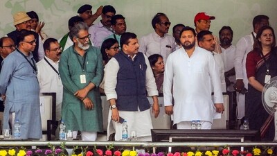 Ranchi: CPI-ML leader Dipankar Bhattacharya, AAP leader Sanjay Singh, RJD leader Tejashwi Yadav and Shiv Sena (UBT) leader Priyanka Chaturvedi during 'Ulgulan Nyay' rally. (PTI) Ranchi: CPI-ML leader Dipankar Bhattacharya, AAP leader Sanjay Singh, RJD leader Tejashwi Yadav and Shiv Sena (UBT) leader Priyanka Chaturvedi during 'Ulgulan Nyay' rally. (PTI)