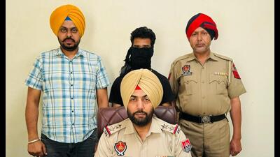 The accused in the custody of Mohali police. (HT Photo)