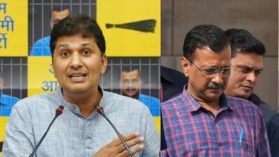 Saurabh Bharadwaj and Arvind Kejriwal (File) Saurabh Bharadwaj and Arvind Kejriwal (File)