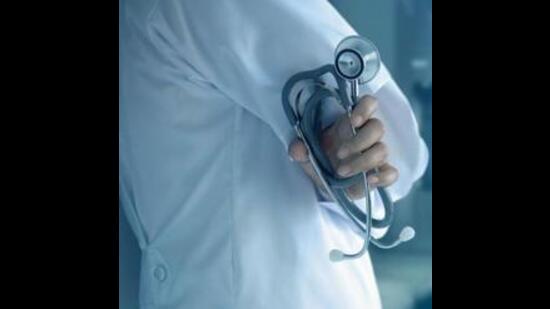 The Punjab Civil Medical Service (PCMS) Association on Sunday called off their April 22 strike to protest against assault on Sunil Bhagat, senior medical officer (SMO), posted at ESI Hospital, Hoshiarpur. (Getty Images/iStockphoto/ Representational image)