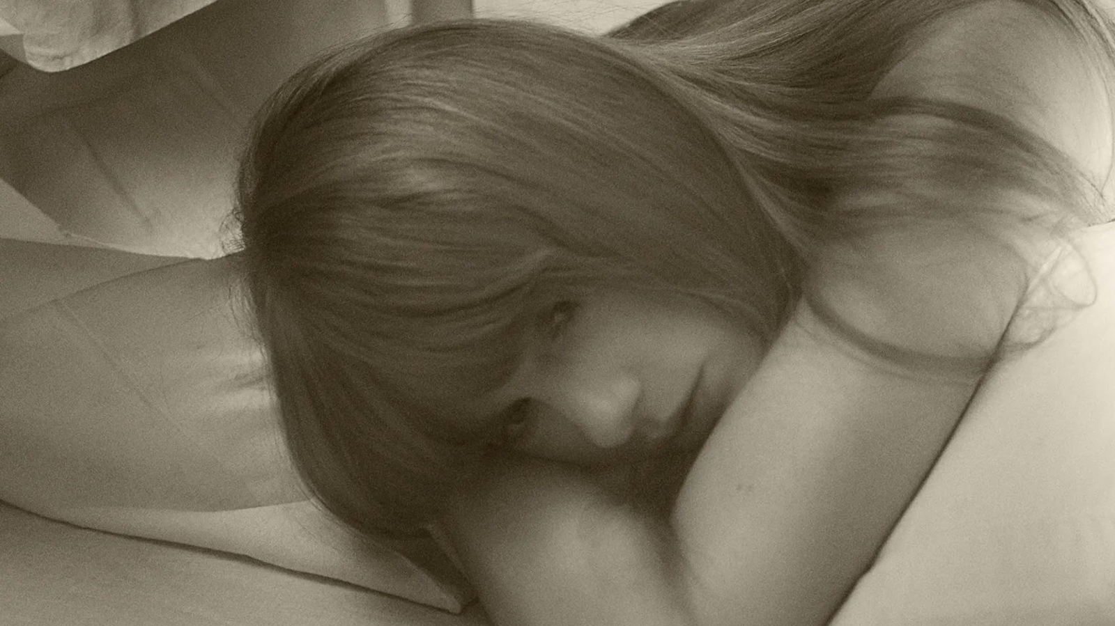Did she leave Joe Alwyn for being depressed?: Internet's biggest criticisms after Taylor Swift's new album - Vimarsana News
