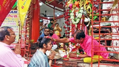 Reading of Ramayana: Some devotees engage in reading or listening to the epic tale of Ramayana, which narrates the heroic deeds of Lord Hanuman in service to Lord Rama. (ANI) Reading of Ramayana: Some devotees engage in reading or listening to the epic tale of Ramayana, which narrates the heroic deeds of Lord Hanuman in service to Lord Rama. (ANI)