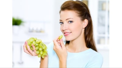 Skincare tips: What to include in your daily diet for always glowing skin? (Image by valuavitaly on Freepik) Skincare tips: What to include in your daily diet for always glowing skin? (Image by valuavitaly on Freepik)
