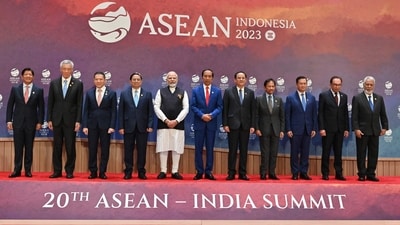 World leaders including Prime Minister Narendra Modi, President of Philipinnes Ferdinand Romualdez Marcos Jr, Singapore's Prime Minister Lee Hsien Loong, Thailand's Permanent Secretary of Ministry of Foreign Affairs Sarun Charoensuwan, Vietnam's Prime Minister Pham Minh Chinh, and others pose for a photograph during the 20th ASEAN-India Summit as part of the 43rd ASEAN Summit in Jakarta. (Reuters)