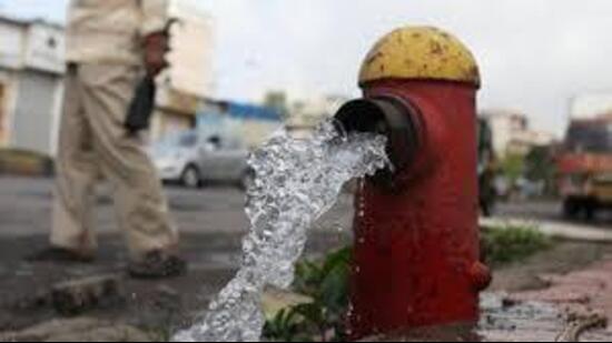 Compared to ₹5,250 last year, this year, Chandigarh MC has hiked the fine by 5%. In case the fine is not paid, it will be added to the water bill. (HT File)