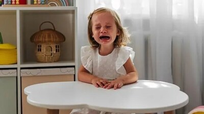 Toddlers often behave intensely in order to know what their limits are. So, we should not try to punish them for pushing our buttons. (Unsplash) Toddlers often behave intensely in order to know what their limits are. So, we should not try to punish them for pushing our buttons. (Unsplash)