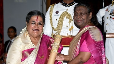 On Monday, Usha Uthup received the prestigious Padma Bhushan award from President Droupadi Murmu in New Delhi