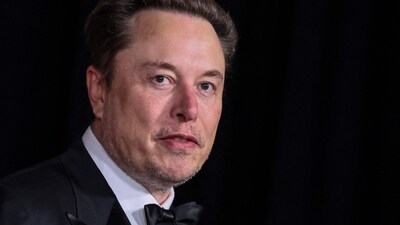 Elon Musk arrives at the Tenth Breakthrough Prize Ceremony at the Academy Museum of Motion Pictures in Los Angeles, California. (AFP) Elon Musk arrives at the Tenth Breakthrough Prize Ceremony at the Academy Museum of Motion Pictures in Los Angeles, California. (AFP)