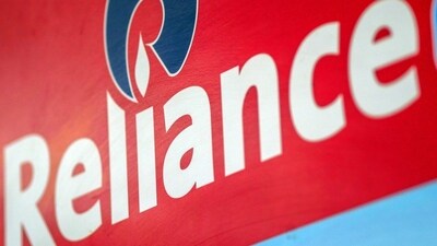 RIL Q4 results have had a positive impact on brokerages. Know what they recommend now. (Bloomberg) RIL Q4 results have had a positive impact on brokerages. Know what they recommend now. (Bloomberg)