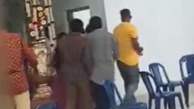 In the video that surfaced online, family members were observed dragging the bride while the groom clung tightly to her. (Sourced picture) In the video that surfaced online, family members were observed dragging the bride while the groom clung tightly to her. (Sourced picture)
