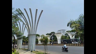 This move has led to outrage on the part of the citizens as it comes after several real trees were cut to make way for infrastructural development in the city. (HT PHOTO) This move has led to outrage on the part of the citizens as it comes after several real trees were cut to make way for infrastructural development in the city. (HT PHOTO)