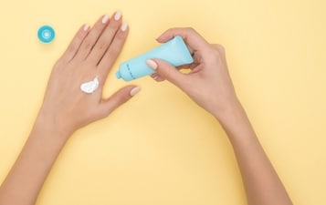 Maintaining a healthy and radiant complexion with the best sunscreen for oily skin (Pexels) Maintaining a healthy and radiant complexion with the best sunscreen for oily skin (Pexels)