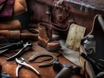The current Indian Standard IS 1638:1969 specification for footwear is based on the European and French Standards. The current Indian Standard IS 1638:1969 specification for footwear is based on the European and French Standards.