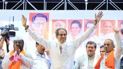 Buldhana: Maratha farmer leader, VBA could disrupt Sena vs Sena fight Buldhana: Maratha farmer leader, VBA could disrupt Sena vs Sena fight