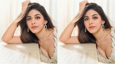 Assisted by make-up artist Reshmaa Merchant, Alaya got decked up in nude eyeshadow, smudged eyeliner, mascara-covered eyelashes, darkened brows, contoured cheekbones, blushed cheeks, glowing highlighter, and a shade of nude lipstick. (Instagram/@alayaf) Assisted by make-up artist Reshmaa Merchant, Alaya got decked up in nude eyeshadow, smudged eyeliner, mascara-covered eyelashes, darkened brows, contoured cheekbones, blushed cheeks, glowing highlighter, and a shade of nude lipstick. (Instagram/@alayaf)