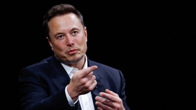 FILE PHOTO: FILE PHOTO: Elon Musk, Chief Executive Officer of SpaceX and Tesla and owner of X, formerly known as Twitter,  gestures as he attends the Viva Technology conference dedicated to innovation and startups at the Porte de Versailles exhibition centre in Paris, France, June 16, 2023. REUTERS/Gonzalo Fuentes/File Photo (REUTERS)