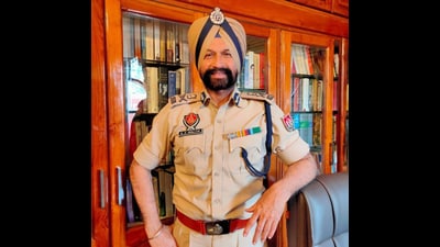 Senior IPS officer Gurinder Singh Dhillon on Wednesday said that he has opted for voluntary retirement after putting 34 years in service. (HT file photo)