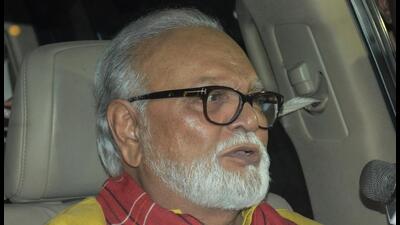 Though NCP leader Chhagan Bhujbal has announced to not contest the LS election, the Samta Parishad office-bearers have appealed to him to rethink his decision. (HT FILE)