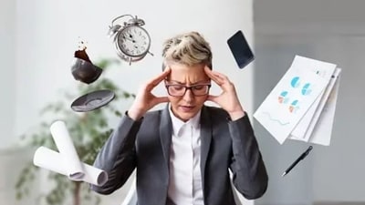 Languishing is the state when we feel that we are stagnant and not making any progress. "Languishing is the absence of mental wellbeing (aka flourishing). And please, if you're not sure whether you may have a mental illness or not, remember to see your family physician," wrote Therapist Maike Neuhaus. Here are a few signs of languishing. (Unsplash) Languishing is the state when we feel that we are stagnant and not making any progress. "Languishing is the absence of mental wellbeing (aka flourishing). And please, if you're not sure whether you may have a mental illness or not, remember to see your family physician," wrote Therapist Maike Neuhaus. Here are a few signs of languishing. (Unsplash)