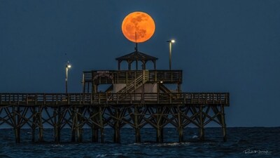 Full Pink Moon rises over Cherry Grove Pier in North Myrtle Beach, South Carolina. (Picture credits - Rick Farrell) (X - @EdPiotrowski) Full Pink Moon rises over Cherry Grove Pier in North Myrtle Beach, South Carolina. (Picture credits - Rick Farrell) (X - @EdPiotrowski)