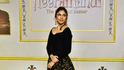Sharmin Sehgal, who is also Sanjay Leela Bhansali's niece, has a pivotal role in the series, Sharmin Sehgal, who is also Sanjay Leela Bhansali's niece, has a pivotal role in the series,