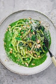 Spaghetti in Spinach Sauce recipe (Pinterest) Spaghetti in Spinach Sauce recipe (Pinterest)