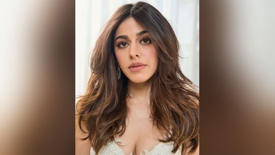 Alaya F shines in ethereal white sharara set, elevates ethnic fashion ...