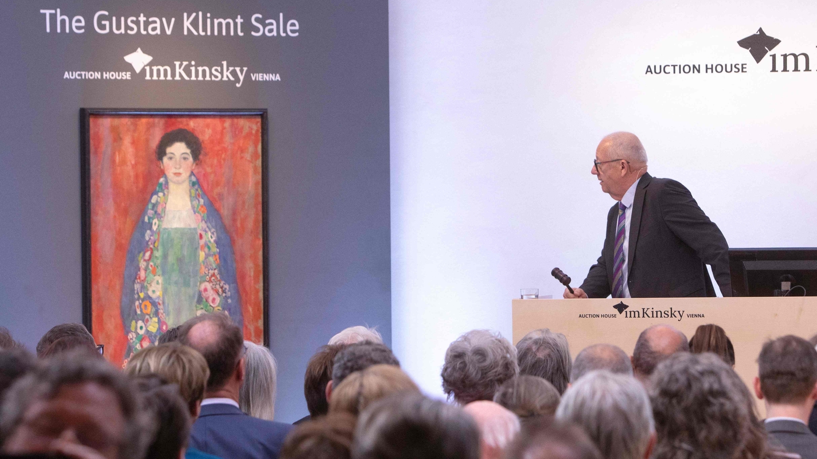 Klimt'in uzun süredir kayıp olan portresi Avusturya müzayedesinde 30 milyon euroya satıldı ve yeni rekor kırıldı