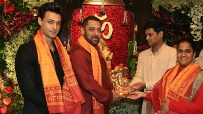 Salman Khan with Aayush Sharma and Arpita Khan at Eknath Shinde's home. (File Photo) Salman Khan with Aayush Sharma and Arpita Khan at Eknath Shinde's home. (File Photo)
