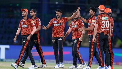 Sunrisers Hyderabad's Washington Sundar celebrates the wicket of Delhi Capitals' Prithvi Shaw with teammates during the Indian Premier League cricket match between Delhi Capitals and Sunrisers Hyderabad (AP) Sunrisers Hyderabad's Washington Sundar celebrates the wicket of Delhi Capitals' Prithvi Shaw with teammates during the Indian Premier League cricket match between Delhi Capitals and Sunrisers Hyderabad (AP)