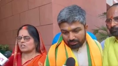 YouTuber Manish Kashyap on Thursday joined the BJP.