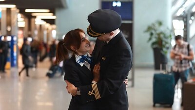 Snapshot of the flight Captain to and his girlfriend.