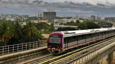 Bengaluru's Namma Metro will run for an extra 40 minutes after its scheduled closing time on April 26 night after voting for the Lok Sabha election. (Ajay Aggarwal/HT Photo)