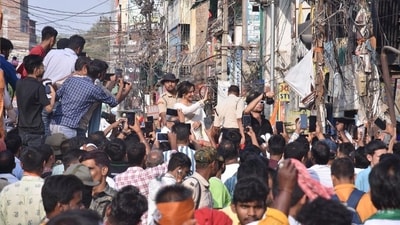 Earlier, there was speculation that Neha Sharma might enter politics. However, it is now evident that she was&nbsp;simply&nbsp;campaigning for her father. (Instagram/@nehasharmaofficial)