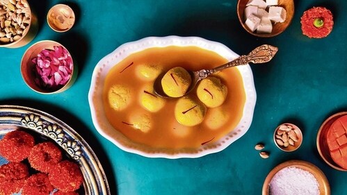 Rasgullas get a delicious mango vibe (Shreya Joshi) Rasgullas get a delicious mango vibe (Shreya Joshi)