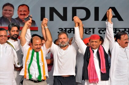 Amroha: Congress leader Rahul Gandhi and Samajwadi Party President Akhilesh Yadav during a public meeting in support of INDIA candidate Kunwar Danish Ali for Lok Sabha elections, in Amroha, Saturday, April 20, 2024. (PTI) Amroha: Congress leader Rahul Gandhi and Samajwadi Party President Akhilesh Yadav during a public meeting in support of INDIA candidate Kunwar Danish Ali for Lok Sabha elections, in Amroha, Saturday, April 20, 2024. (PTI)