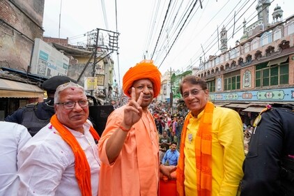 Meerut: Uttar Pradesh Chief Minister Yogi Adityanath with BJP candidate from Meerut constituency Arun Govil during a campaign roadshow for Lok Sabha elections, in Meerut, Tuesday, April 23, 2024. (PTI) Meerut: Uttar Pradesh Chief Minister Yogi Adityanath with BJP candidate from Meerut constituency Arun Govil during a campaign roadshow for Lok Sabha elections, in Meerut, Tuesday, April 23, 2024. (PTI)